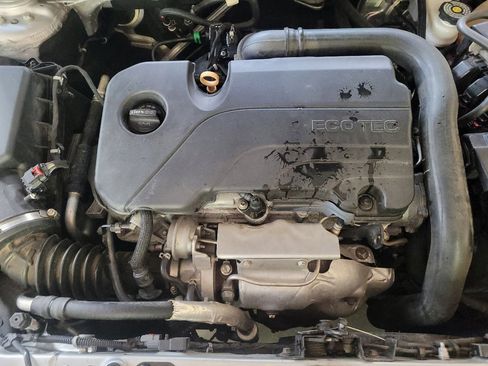 Used 2020 Chevrolet Malibu LT FWD image 30