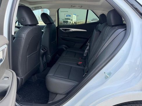 New 2026 Buick Envision Avenir image 8