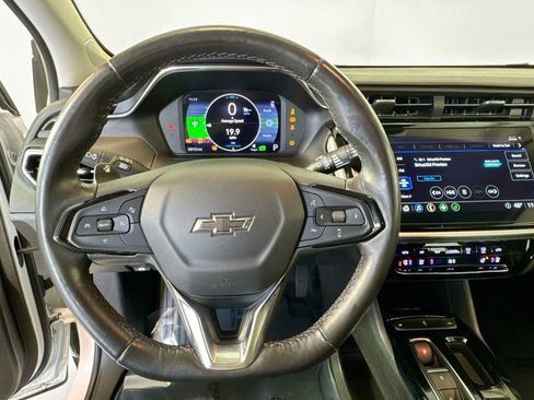 Used 2023 Chevrolet Bolt EUV LT w/ Convenience Package image 11