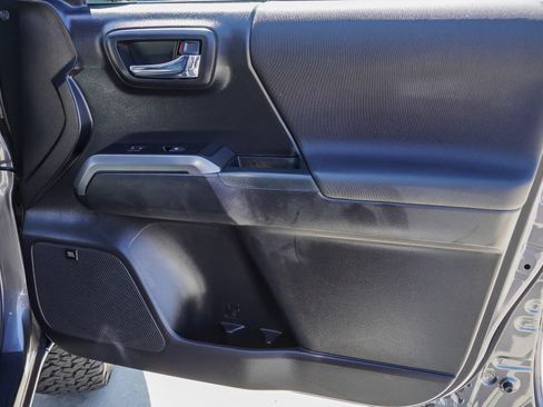 Certified 2020 Toyota Tacoma TRD Pro AWD/4WD image 29