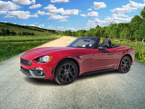 Used 2018 FIAT 124 Spider Abarth image 2