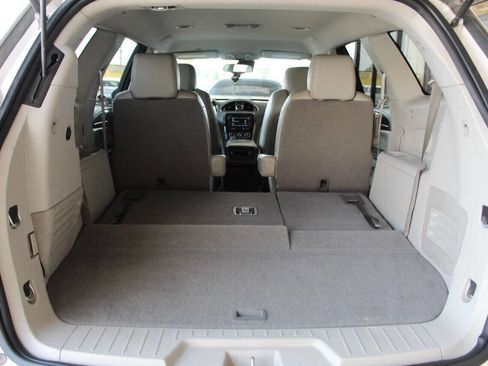 Used 2016 Buick Enclave Leather image 15