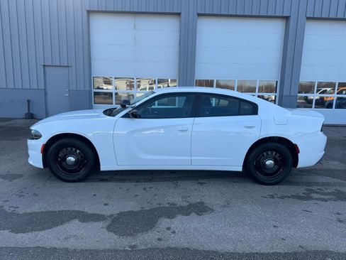 Used 2023 Dodge Charger Police w/ Convenience Group I image 2