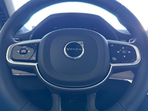 New 2026 Volvo XC90 B5 Plus w/ Protection Package Premier AWD/4WD image 24
