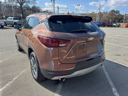 Used 2024 Chevrolet Blazer LT w/ Convenience Package image 4