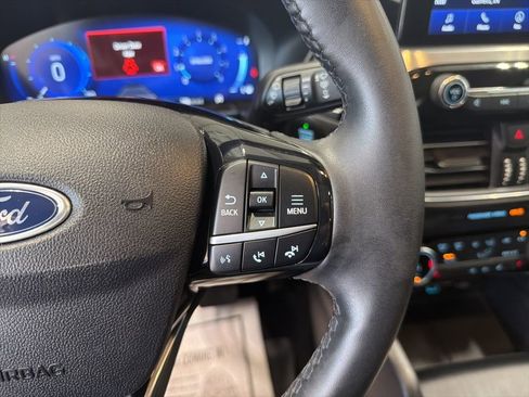 Used 2022 Ford Escape Titanium AWD/4WD image 22