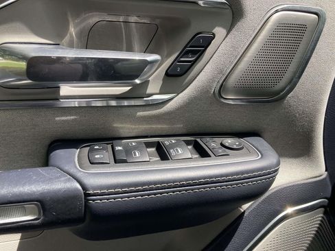 Used 2022 RAM 1500 Limited RWD image 11