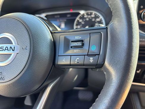 Used 2021 Nissan Rogue SL w/ Premium Package image 23