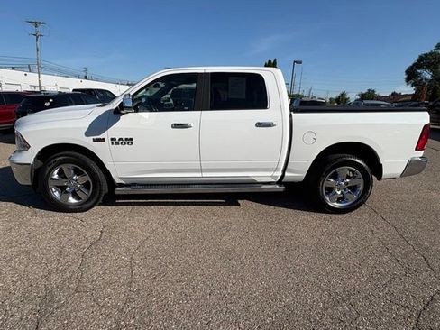 Used 2017 RAM 1500 Big Horn AWD/4WD image 2