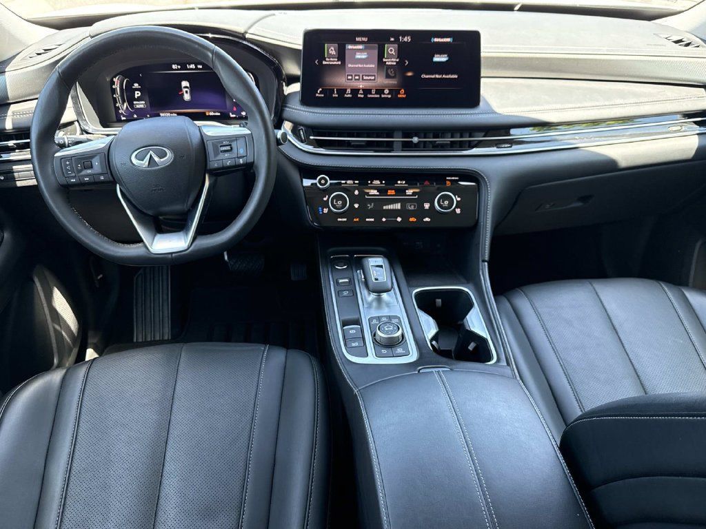 Used 2023 INFINITI QX60 Luxe w/ Cargo Package AWD/4WD image 2