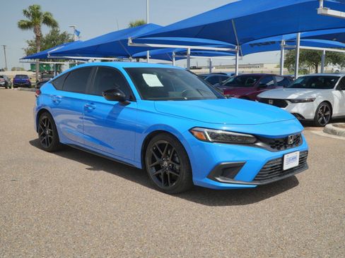 Used 2024 Honda Civic Sport image 3