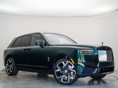 New 2027 Rolls-Royce Cullinan Black Badge AWD/4WD image 1