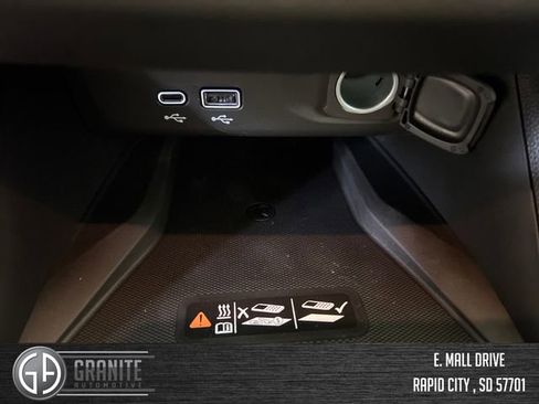 New 2026 Buick Envista Sport Touring image 34