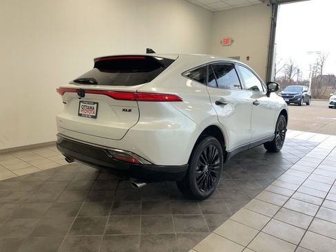 Used 2024 Toyota Venza Nightshade image 5