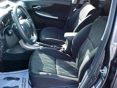 Used 2012 Toyota Corolla S image 15