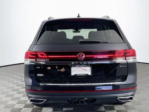 Used 2024 Volkswagen Atlas SE w/ Black Wheel Package AWD/4WD image 7