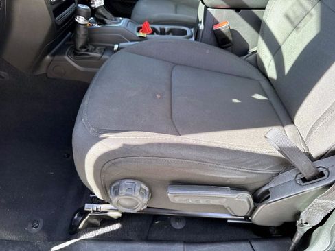 Used 2023 Jeep Wrangler Sport S image 9