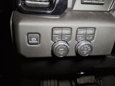 New 2026 GMC Sierra 1500 AT4X image 17