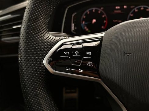 Used 2022 Volkswagen Jetta GLI Autobahn image 15