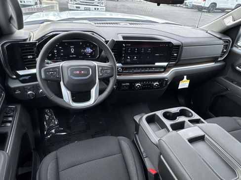New 2026 GMC Sierra 1500 Elevation image 9