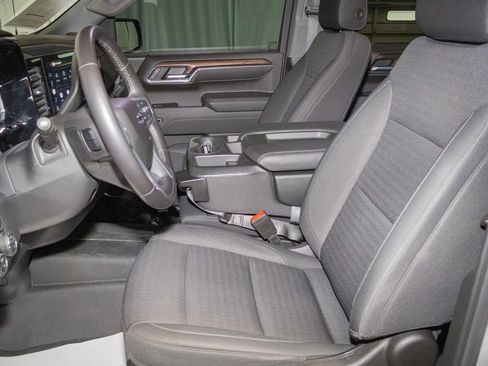 Used 2022 Chevrolet Silverado 1500 RST AWD/4WD image 12