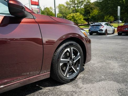 Used 2025 Nissan Sentra SV FWD image 18