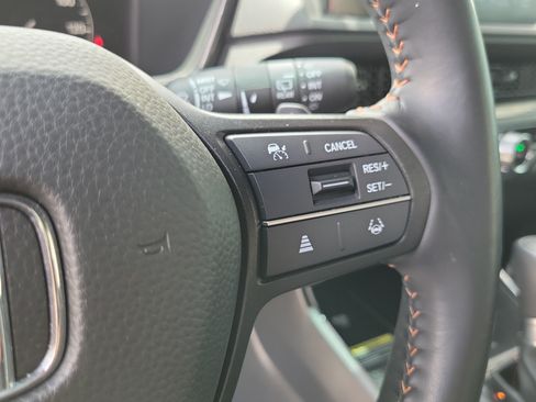 Used 2025 Honda CR-V Sport-L image 28