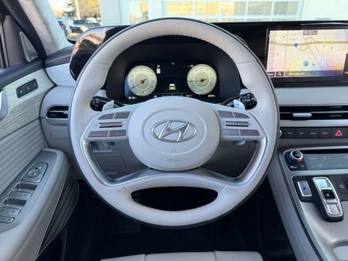 Certified 2024 Hyundai Palisade Calligraphy AWD/4WD image 19