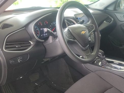 Used 2024 Chevrolet Malibu LT FWD image 8