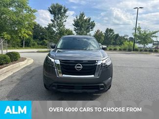 Used 2025 Nissan Pathfinder SV FWD video 2