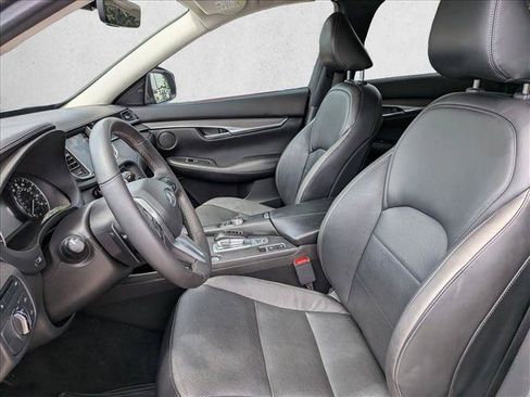 Used 2023 INFINITI QX50 Luxe FWD image 11
