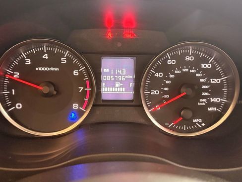 Used 2017 Subaru Crosstrek 2.0i Premium image 14