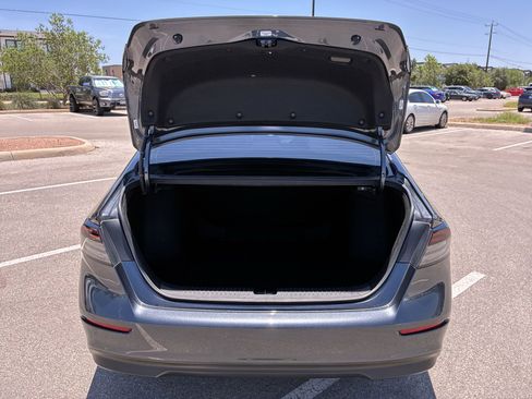 Certified 2023 Honda Accord LX image 35
