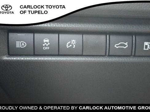 Used 2025 Toyota Camry SE FWD image 21