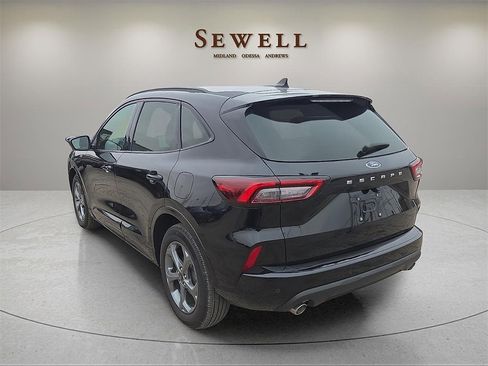 Used 2023 Ford Escape ST-Line w/ Tech Pack #1 image 3