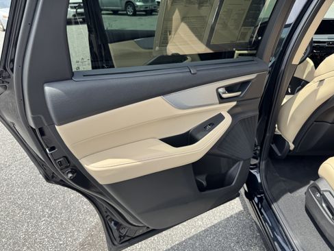 Used 2024 Acura MDX SH-AWD w/ Technology Package image 18