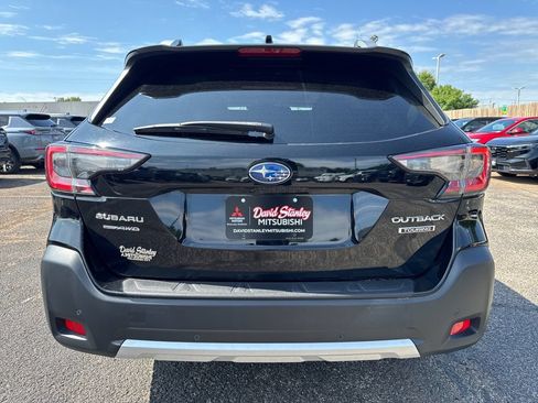 Used 2024 Subaru Outback Touring AWD/4WD image 5