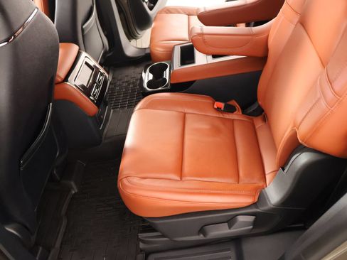 Used 2026 Lincoln Aviator Reserve AWD/4WD image 12