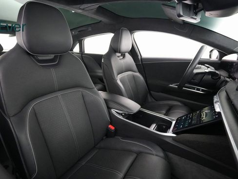 Used 2022 Lucid Air Grand Touring image 8