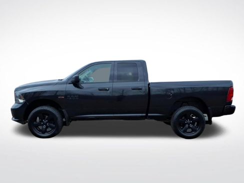 Used 2016 RAM 1500 Express w/ Black Ram 1500 Express Group AWD/4WD image 3