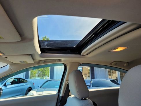 Used 2016 Honda HR-V EX image 17