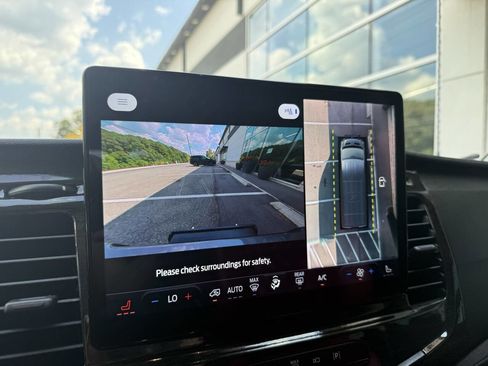 Used 2023 Ford Transit 250 148 High Roof Extended AWD image 5