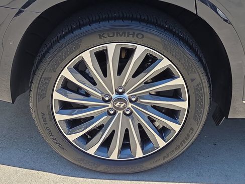 Used 2024 Hyundai Palisade Calligraphy AWD/4WD image 7