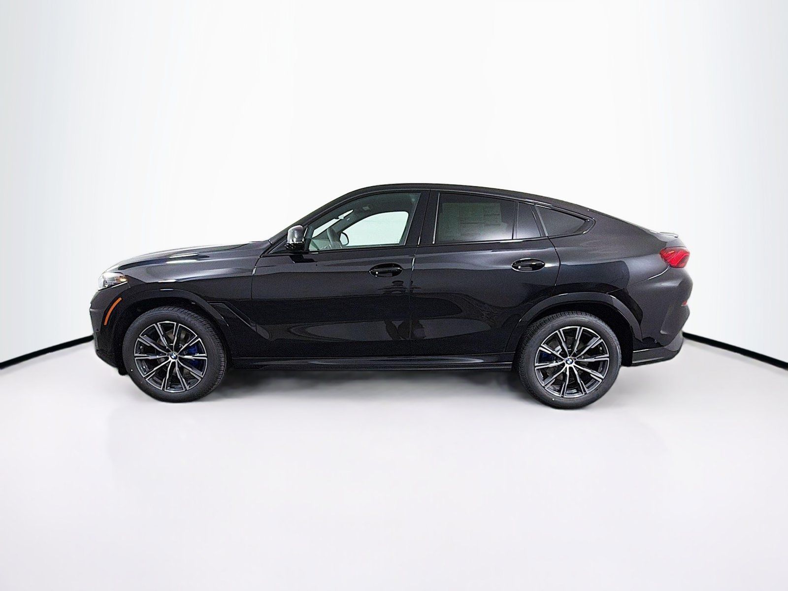 New 2027 BMW X6 xDrive40i w/ Executive Package AWD/4WD image 4