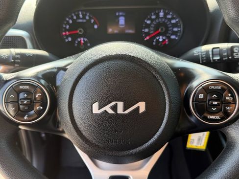 Used 2022 Kia Soul LX FWD image 20
