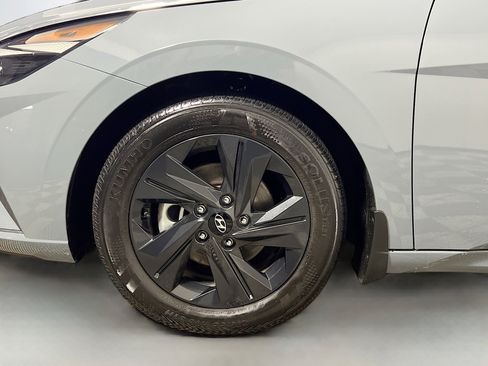 Used 2022 Hyundai Elantra SEL image 14