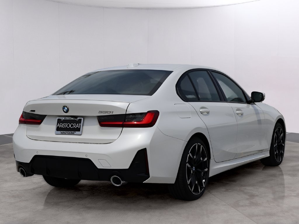 Used 2026 BMW 330i xDrive Sedan AWD/4WD image 7