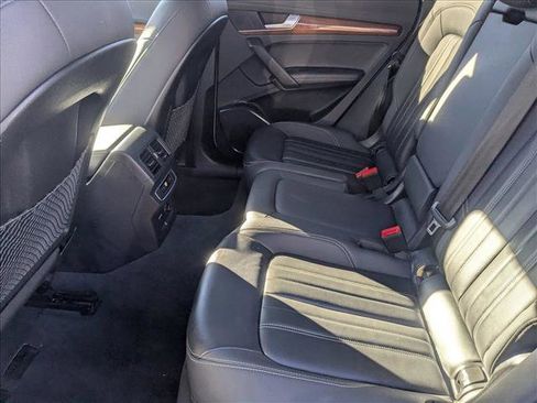 Used 2022 Audi Q5 2.0T Premium Plus image 18