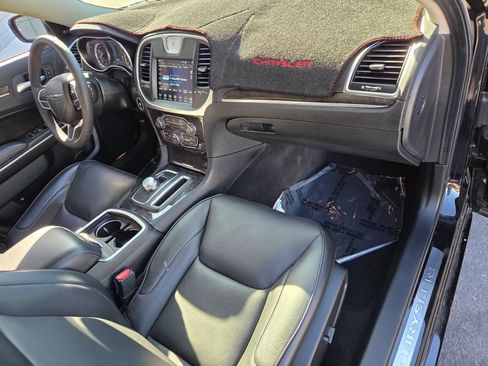 Used 2023 Chrysler 300 Touring L w/ Popular Equipment Group AWD/4WD image 22