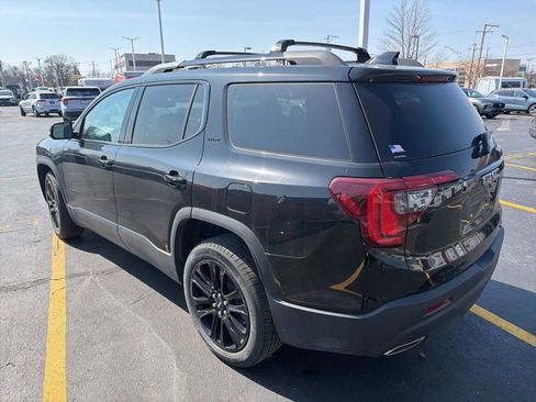 Used 2021 GMC Acadia SLT w/ Elevation Edition image 3
